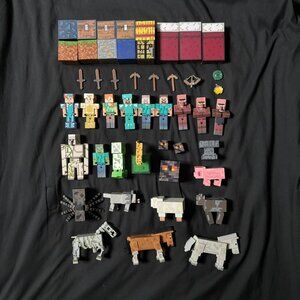 Jazwares Minecraft Figure Lot